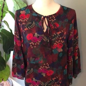 Violet & Claire floral blouse with bell sleeve